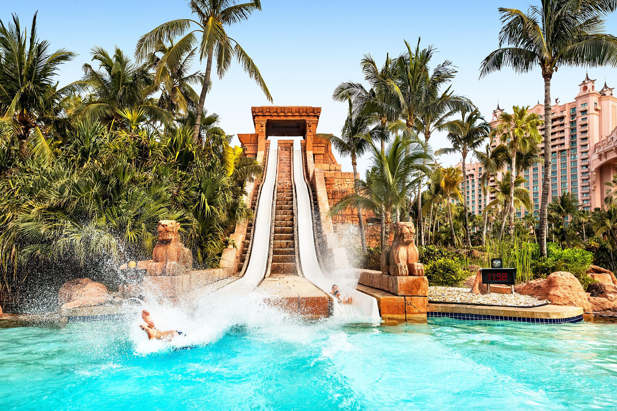 <h3><em>Atlantis Bahamas</em></h3>